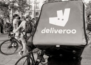 Lire le texte de Au milieu de cet hiver de Tiziano Ferro