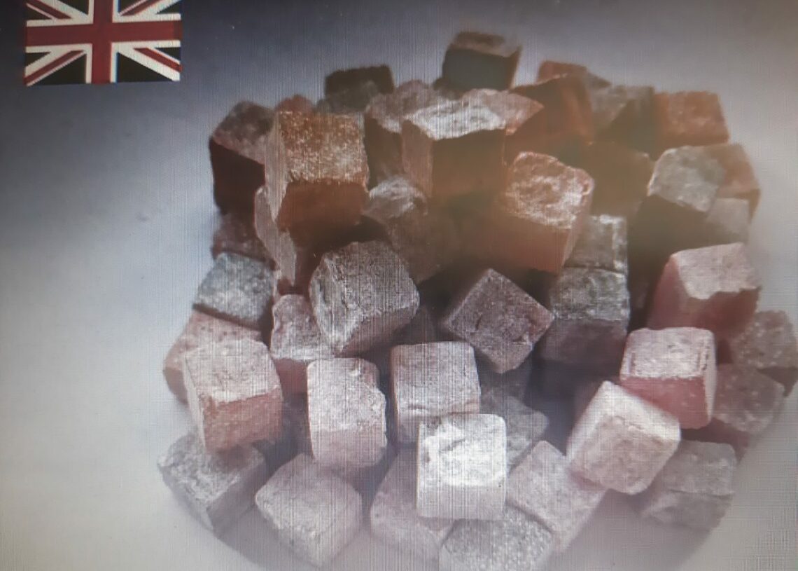 Le premier EP 99 de CARA est : tracklist, pochette et audio