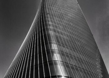 Paroles et traduction Wild Life de OneRepublic, pièce de Nuvole