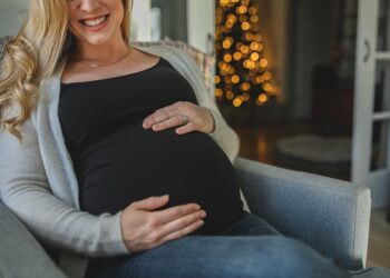Nourrir un bébé au biberon - conseils pour les parents -