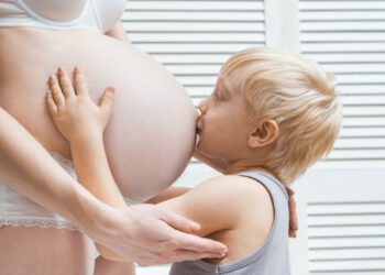 Nourrir un enfant de 6 mois à 8 mois