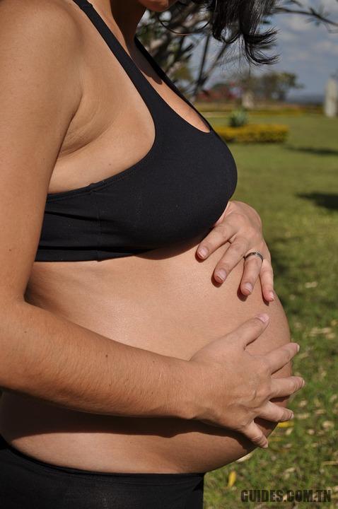 Mouvement fœtal au neuvième mois