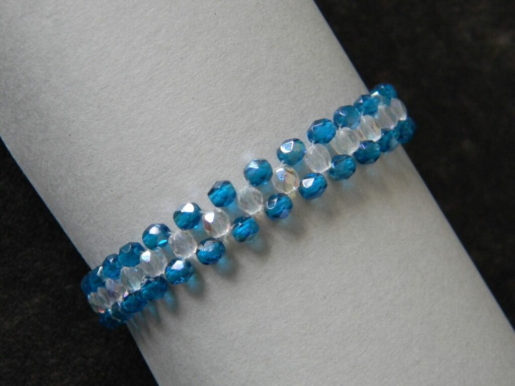 Comment faire des bracelets avec des perles ?