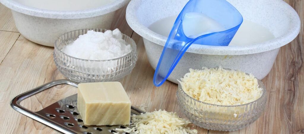 Quels sont les ingrédients pour fabriquer du savon ?