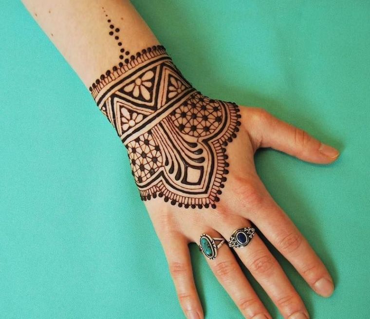 Comment faire le henné pour tatouage ?