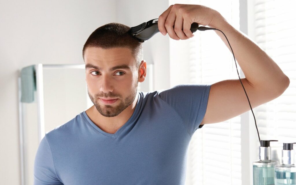 Comment bien se couper les cheveux avec une tondeuse ?